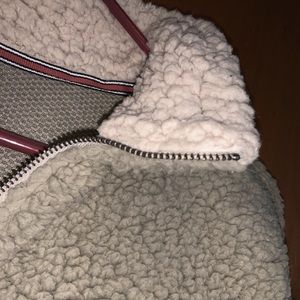 Oversized beige Sherpa sweater